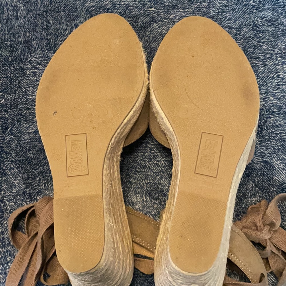 Wedges - Picture 4 of 5